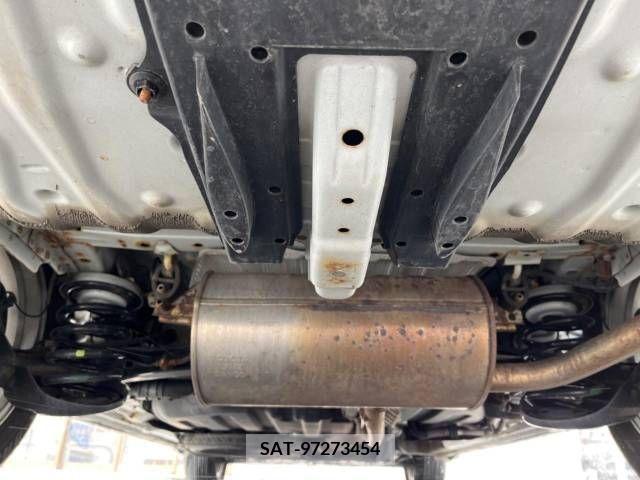 Toyota VOXY 2014-03 289218-19