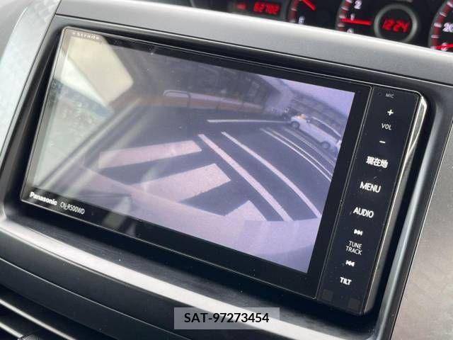 Toyota VOXY 2014-03 289218-2