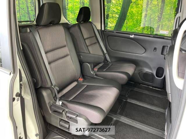 Nissan SERENA 2019-02 377425-9