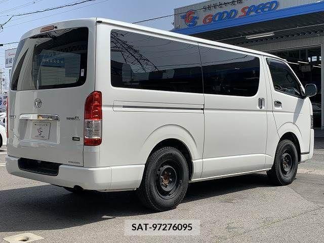 Toyota HIACE VAN 2019-01 303161-16