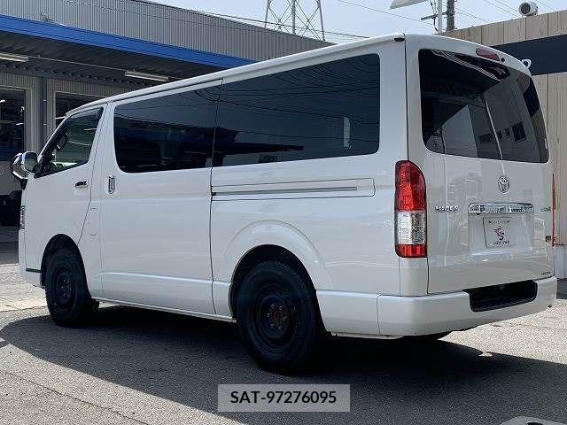 Toyota HIACE VAN 2019-01 303161-15