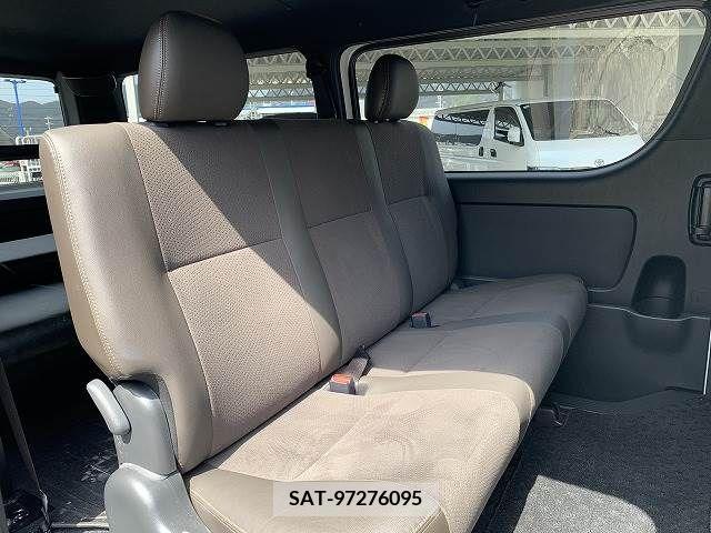 Toyota HIACE VAN 2019-01 303161-11