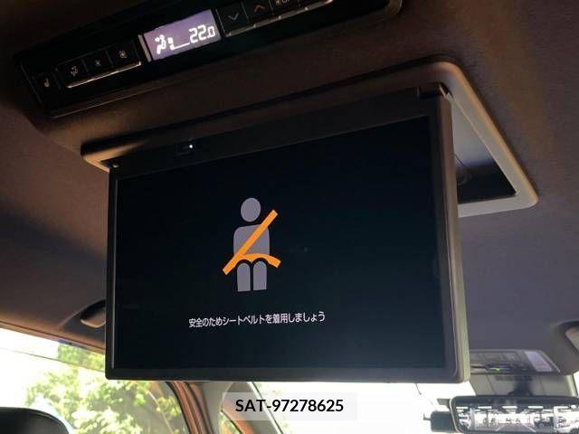 Toyota VOXY HYBRID 2022-10 291239-2