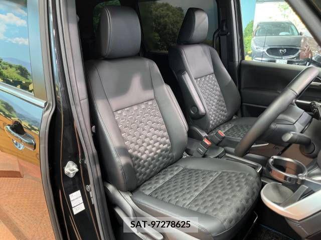 Toyota VOXY HYBRID 2022-10 291239-10