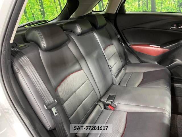 Mazda CX-3 2017-02 210643-9