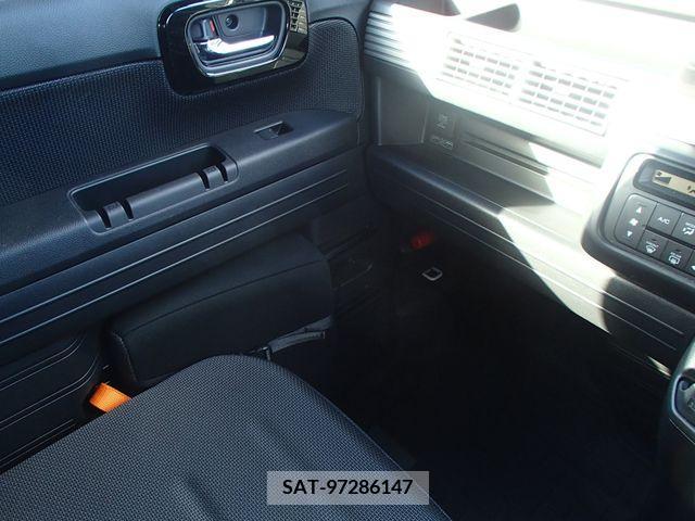 Honda N-VAN 2022-07 206081-7