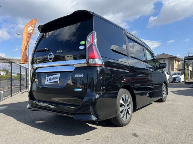Nissan SERENA 2017-08 191648-1