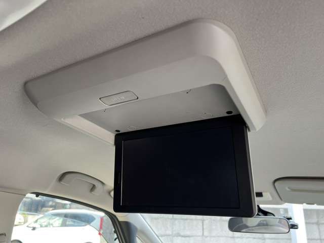 Nissan SERENA 2017-08 191648-9