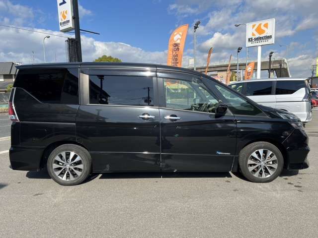 Nissan SERENA 2017-08 191648-5