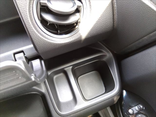 Honda N BOX CUSTOM 2018-01 7857-15