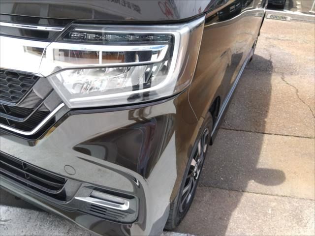Honda N BOX CUSTOM 2018-01 7857-2