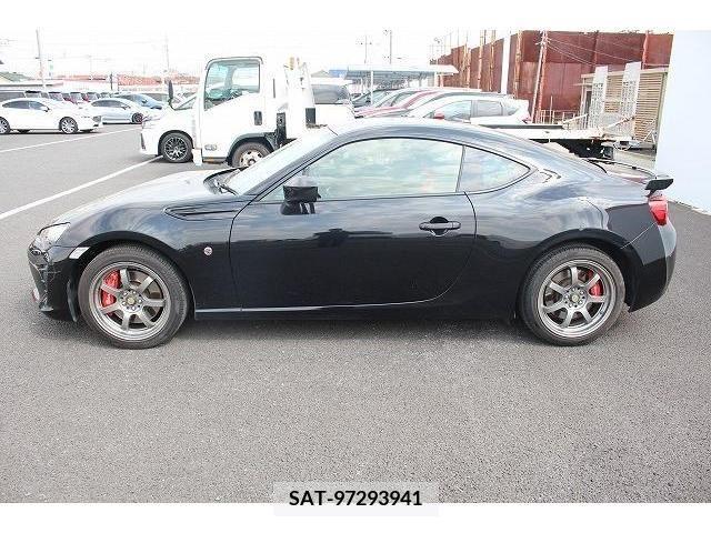 Toyota 86 2017-03 209958-6
