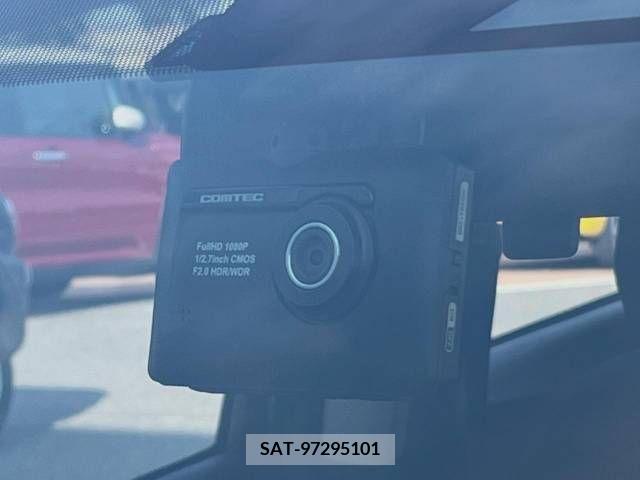 Nissan NOTE 2018-05 365485-5