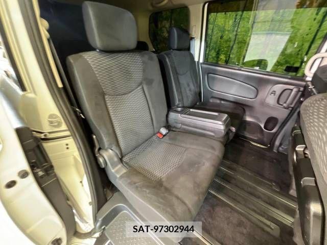 Nissan SERENA 2011-07 324849-9