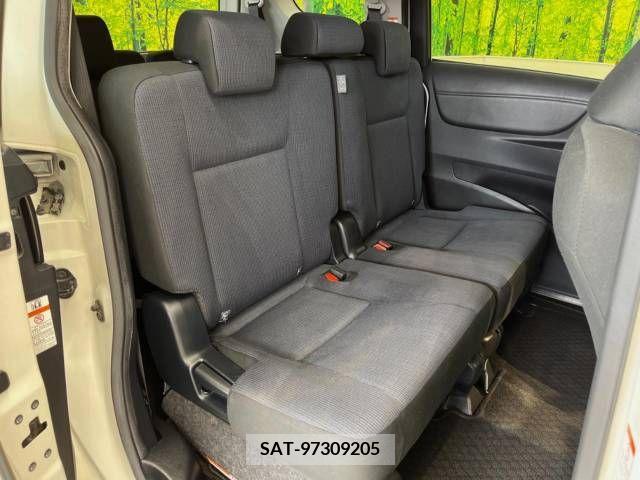 Toyota SIENTA 2015-10 341159-9