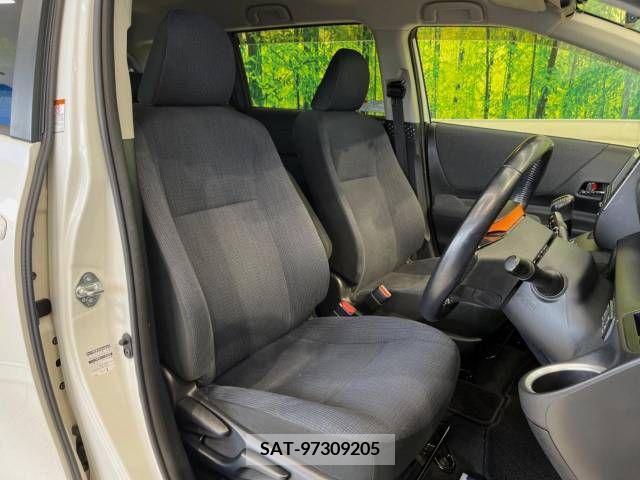 Toyota SIENTA 2015-10 341159-8