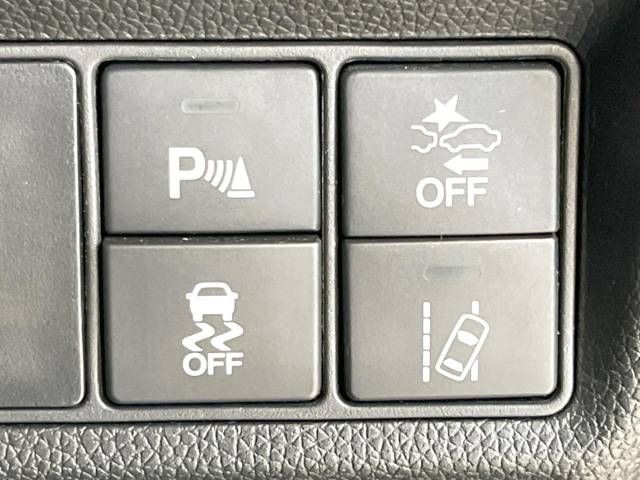 Honda e 2015-07 23415-6