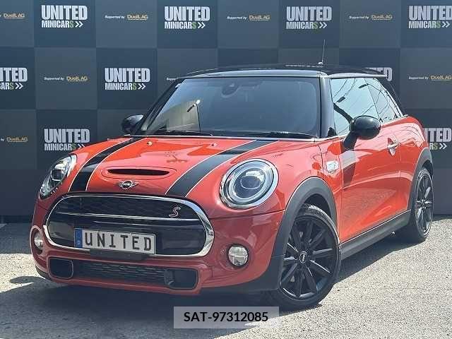 Bmw MINI 2018-08 215852-0