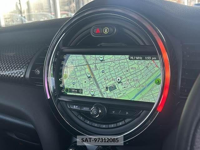 Bmw MINI 2018-08 215852-3