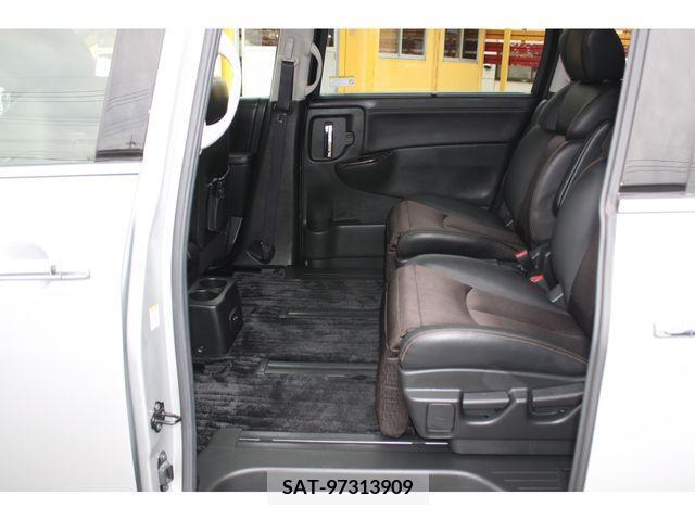 Nissan ELGRAND 2014-08 316265-15