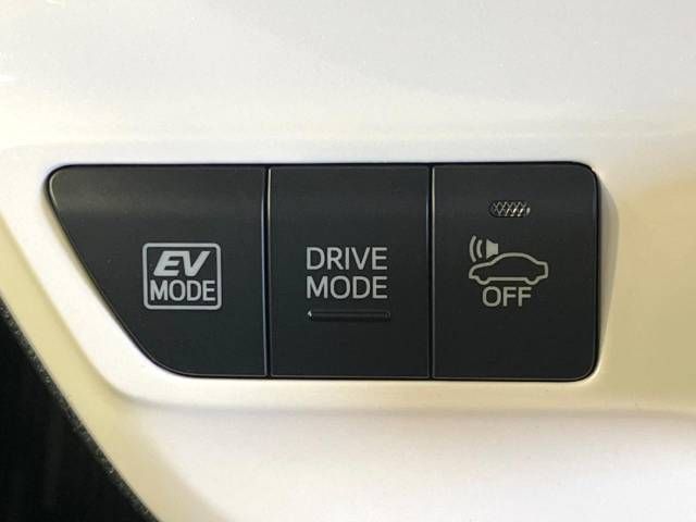 Toyota PRIUS 2019-01 190650-5