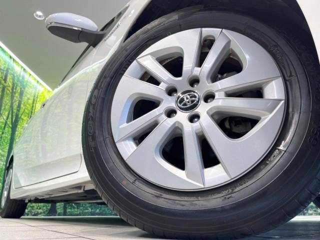 Toyota PRIUS 2019-01 190650-13
