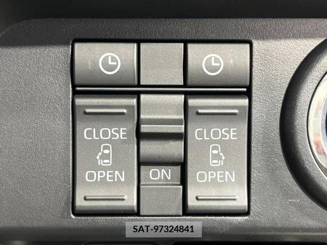 Toyota ROOMY 2022-01 380242-3