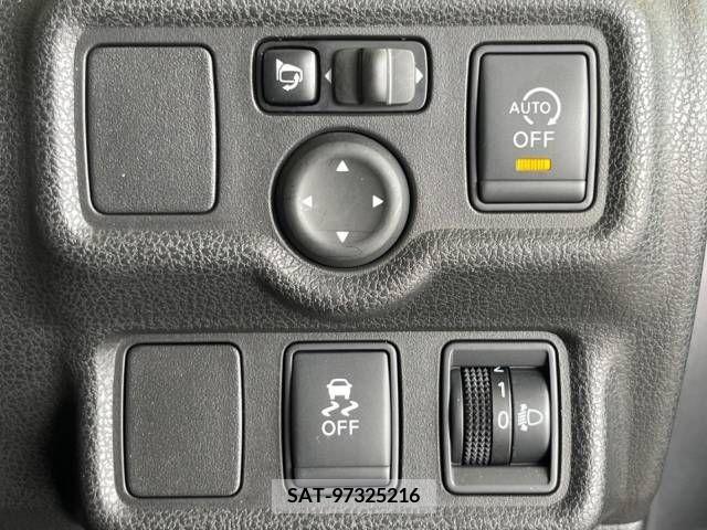 Nissan NOTE 2013-09 392907-6