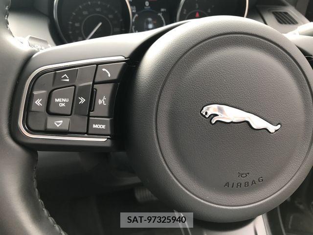 Jaguar E-PACE 2019-12 315822-22