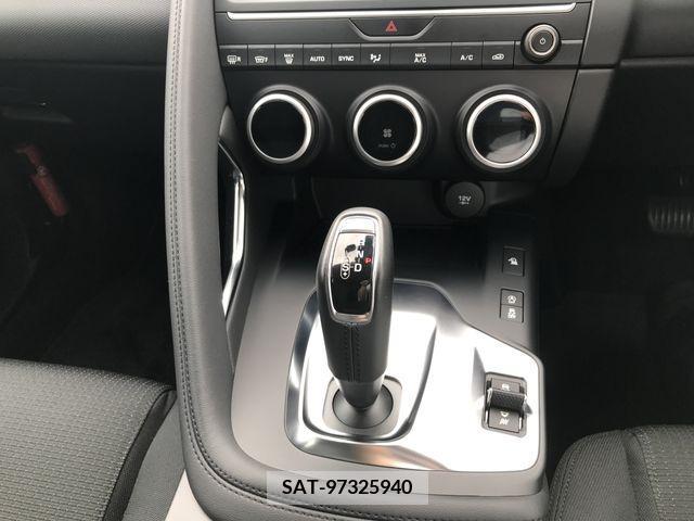 Jaguar E-PACE 2019-12 315822-26