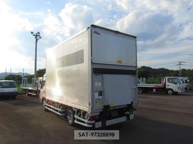 Hino DUTRO 2015-06 390525-6