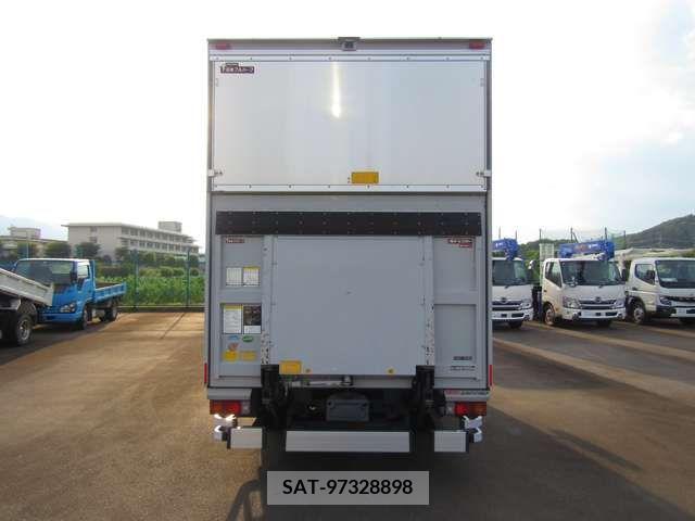 Hino DUTRO 2015-06 390525-5