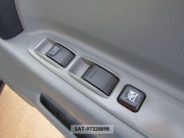 Hino DUTRO 2015-06 390525-21