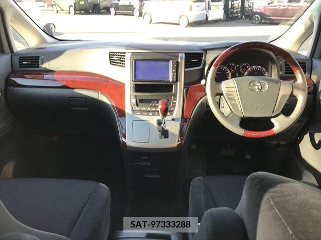 Toyota VELLFIRE 2010-11 207947-10