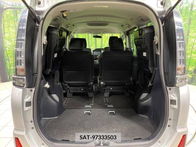 Toyota VOXY 2014-01 289117-11