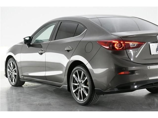 Mazda AXELA 2018-06 17637-4