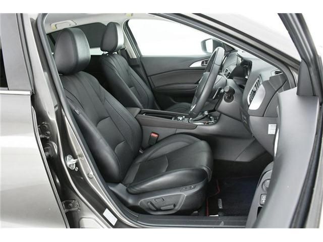 Mazda AXELA 2018-06 17637-7