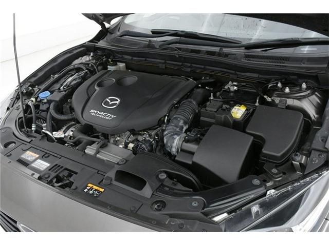 Mazda AXELA 2018-06 17637-19