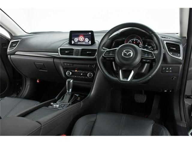 Mazda AXELA 2018-06 17637-6