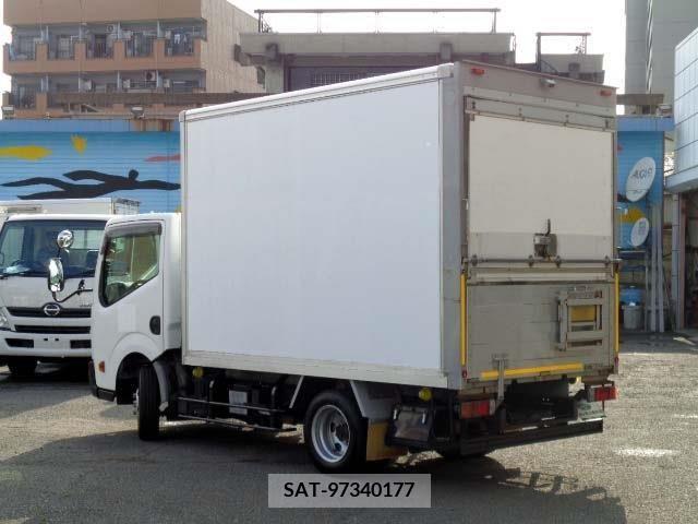 Nissan ATLAS 2017-05 292424-1