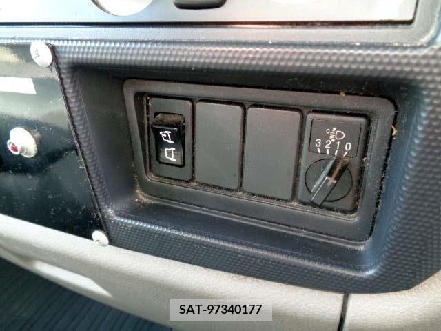 Nissan ATLAS 2017-05 292424-7