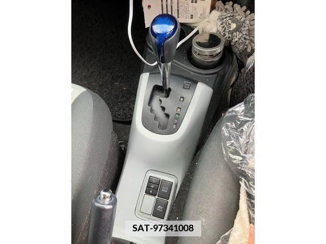 Toyota AQUA 2013-09 355118-9