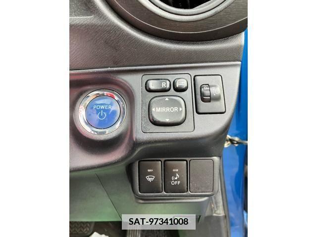 Toyota AQUA 2013-09 355118-8