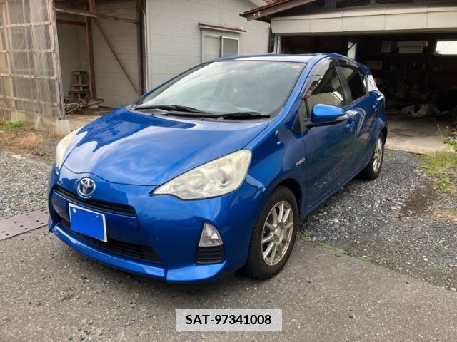 Toyota AQUA 2013-09 355118-1