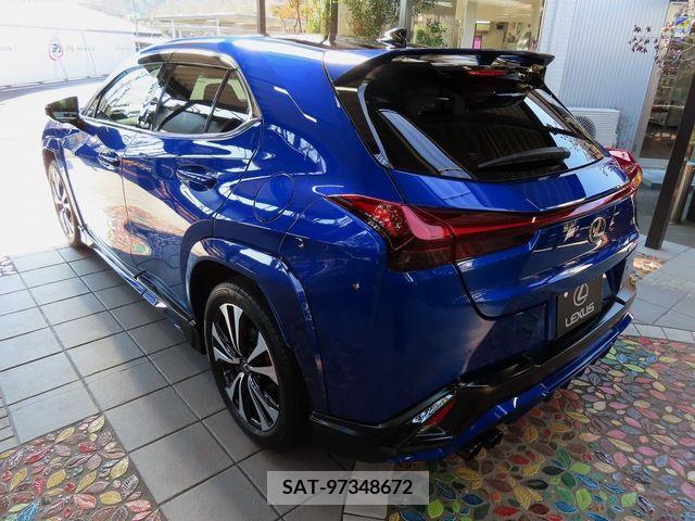 Lexus UX 2023-03 313549-13