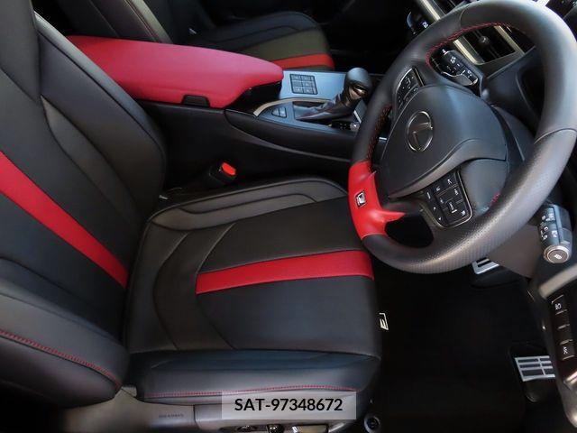 Lexus UX 2023-03 313549-17