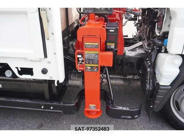 Mitsubishi CANTER 2023-08 294434-18