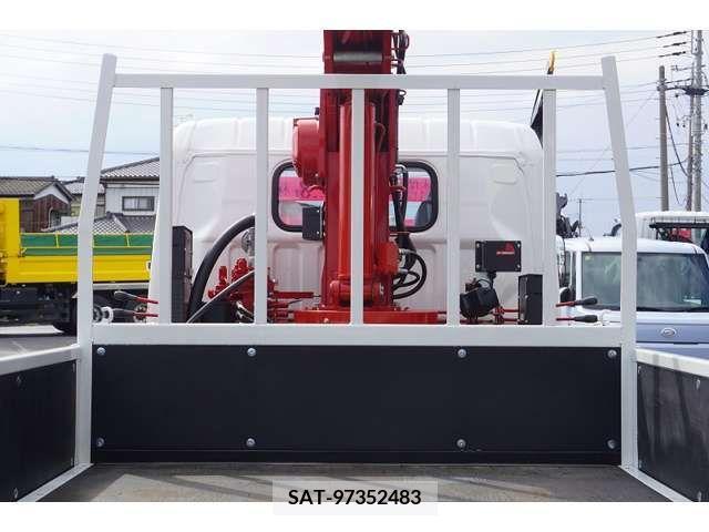 Mitsubishi CANTER 2023-08 294434-14