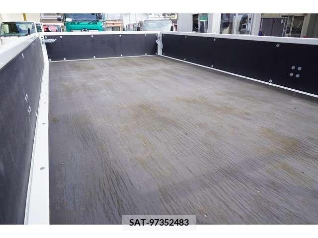 Mitsubishi CANTER 2023-08 294434-16