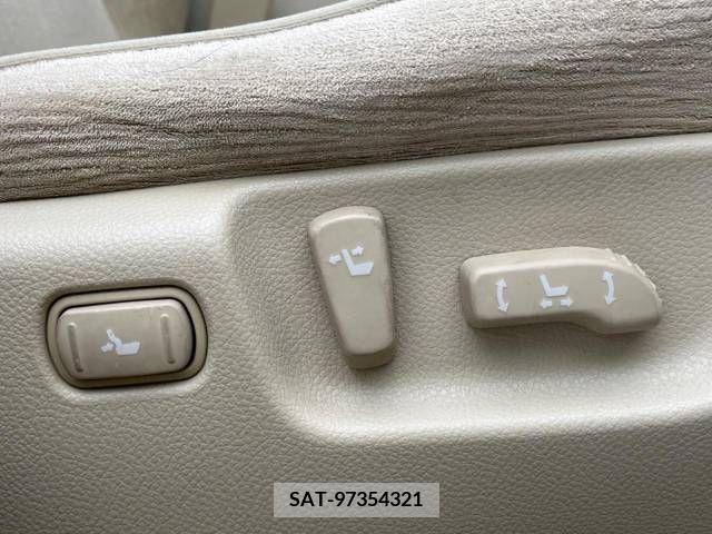 Nissan FUGA 2006-01 216493-5
